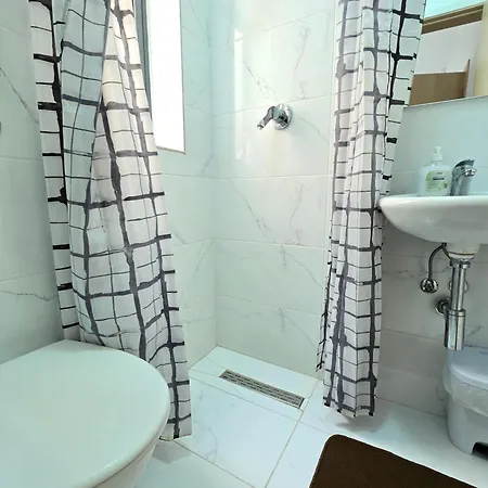 & Bright Free Wi-fi Apartment St. Paul's Bay