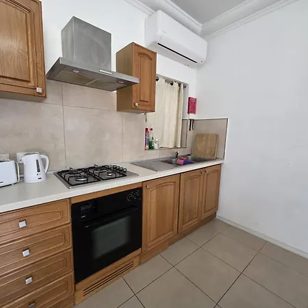 & Bright Free Wi-fi Apartment St. Paul's Bay